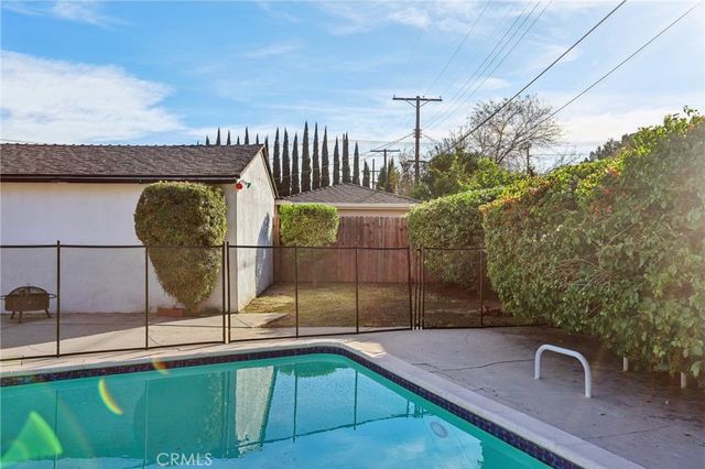6539 Blucher Avenue, Van Nuys, CA 91406