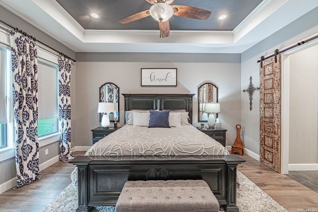 128 BRIDGEWATER DR, La Vernia, TX 78121