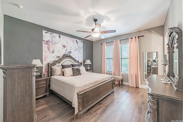 128 BRIDGEWATER DR, La Vernia, TX 78121