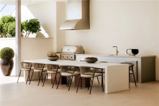 1119 Dolphin, Corona Del Mar, CA 92625