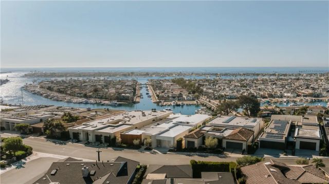 1119 Dolphin, Corona Del Mar, CA 92625