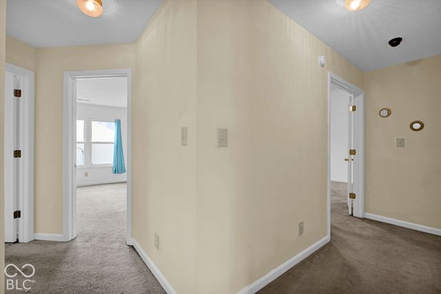 7807 Fox Glen Drive, Indianapolis, IN 46239