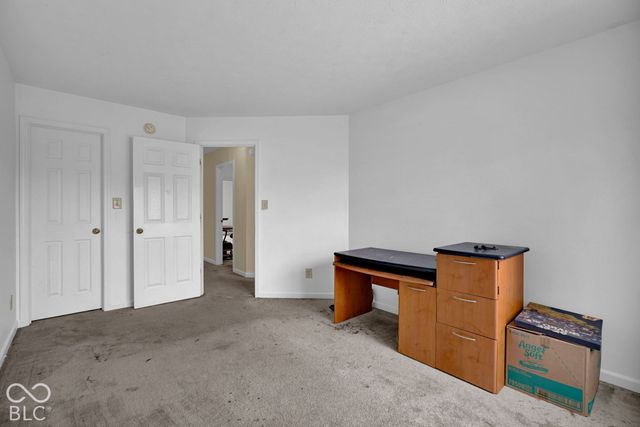 7807 Fox Glen Drive, Indianapolis, IN 46239