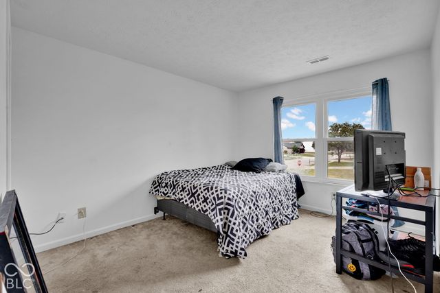7807 Fox Glen Drive, Indianapolis, IN 46239