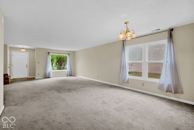 7807 Fox Glen Drive, Indianapolis, IN 46239