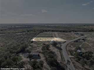 105 Sly ST, Dale, TX 78616