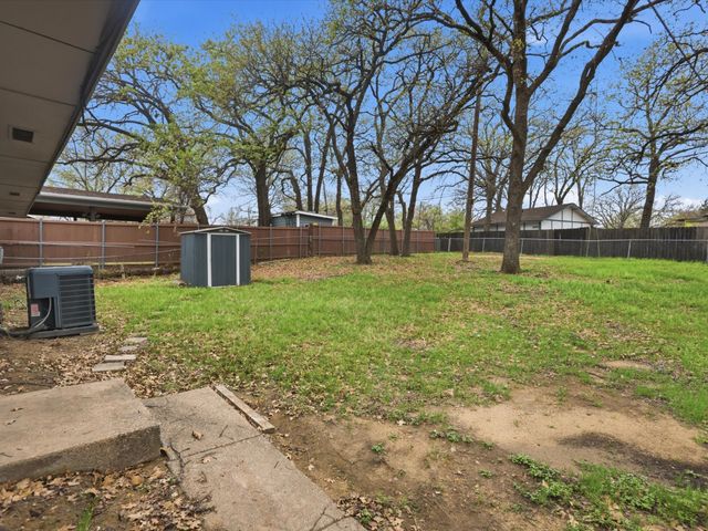 2429 Avis Street, Mesquite, TX 75149