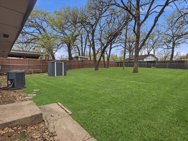 2429 Avis Street, Mesquite, TX 75149