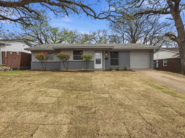 2429 Avis Street, Mesquite, TX 75149