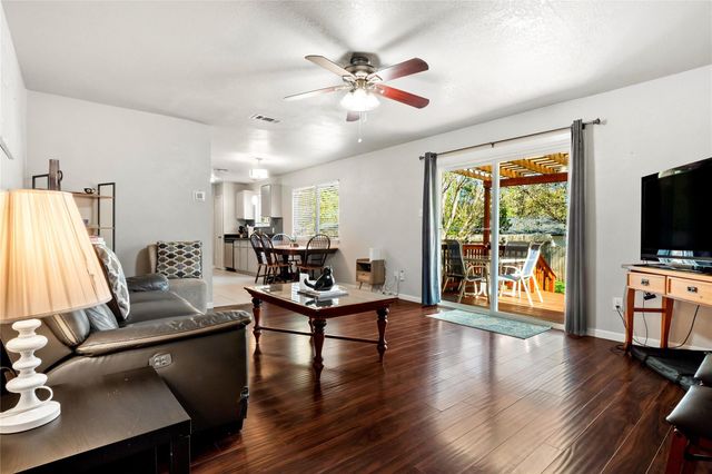 7203 Barnsdale WAY, Austin, TX 78745