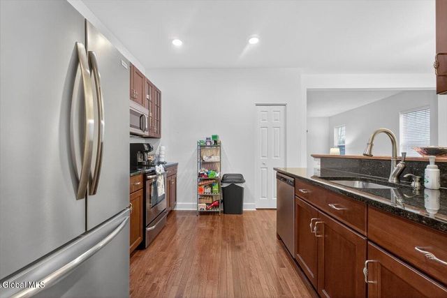 3B Winchester Place, Halfmoon, NY 12118