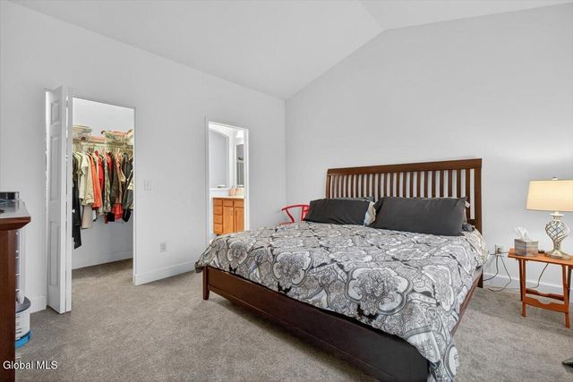 3B Winchester Place, Halfmoon, NY 12118