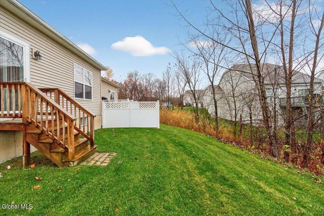 3B Winchester Place, Halfmoon, NY 12118