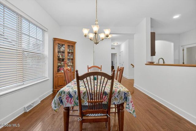 3B Winchester Place, Halfmoon, NY 12118