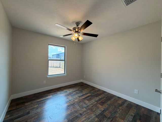 2608 W Pigeon Drive, Ozark, MO 65721