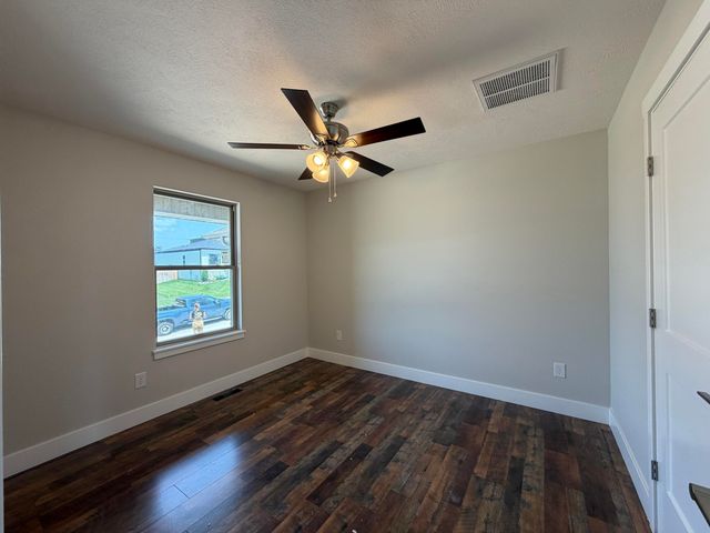 2608 W Pigeon Drive, Ozark, MO 65721