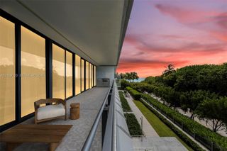 8701 Collins Ave 304, Miami Beach, FL 33154