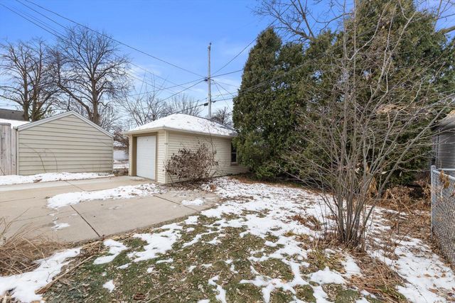 2507 N 70th STREET, Wauwatosa, WI 53213