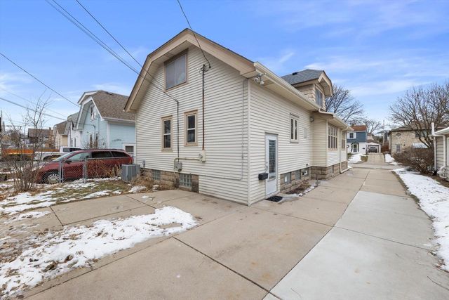 2507 N 70th STREET, Wauwatosa, WI 53213
