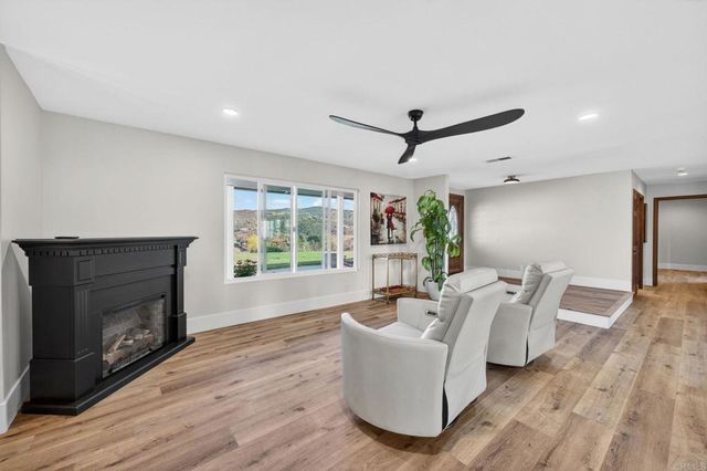 40225 Lucero Drive, Temecula, CA 92592