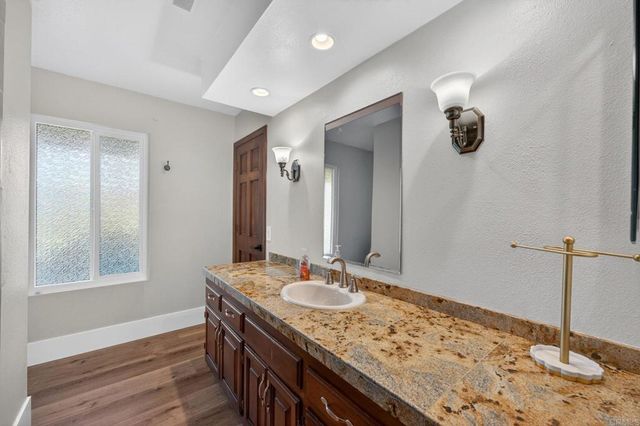 40225 Lucero Drive, Temecula, CA 92592