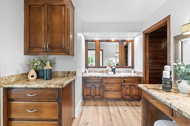 40225 Lucero Drive, Temecula, CA 92592