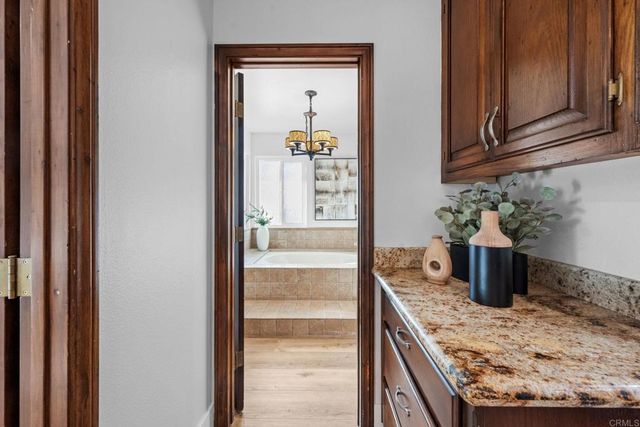 40225 Lucero Drive, Temecula, CA 92592