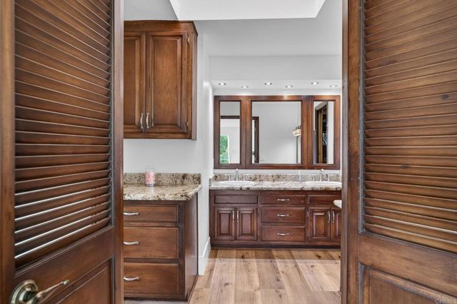 40225 Lucero Drive, Temecula, CA 92592