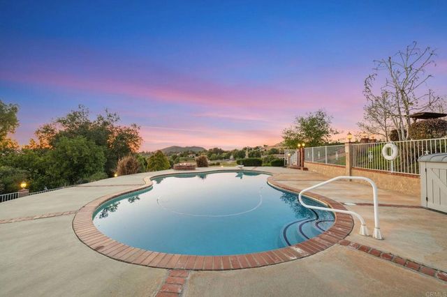 40225 Lucero Drive, Temecula, CA 92592