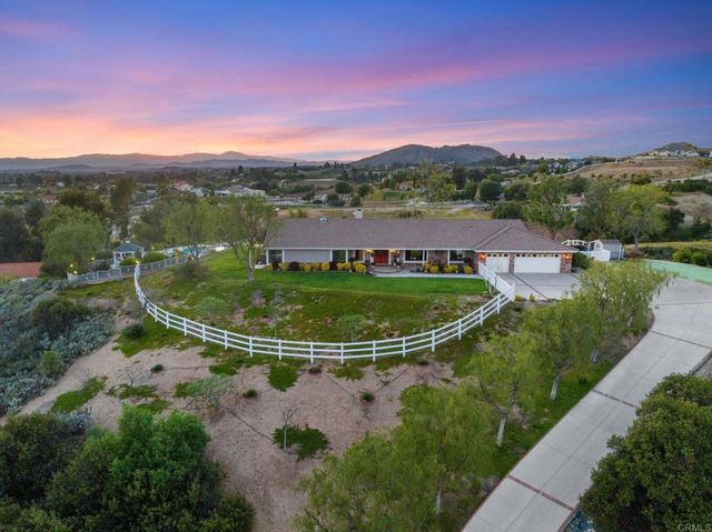 40225 Lucero Drive, Temecula, CA 92592