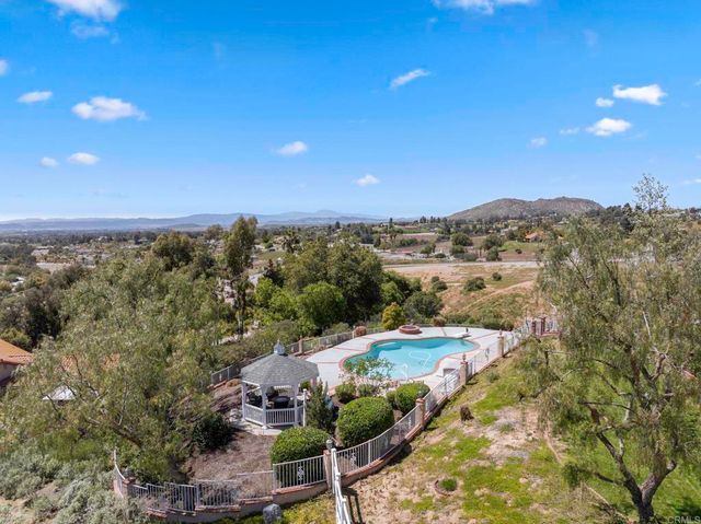 40225 Lucero Drive, Temecula, CA 92592