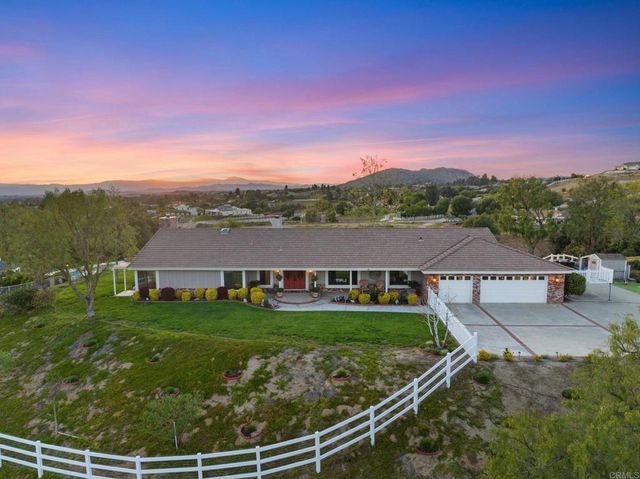 40225 Lucero Drive, Temecula, CA 92592