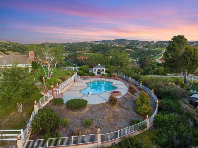 40225 Lucero Drive, Temecula, CA 92592