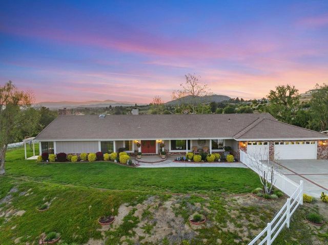 40225 Lucero Drive, Temecula, CA 92592