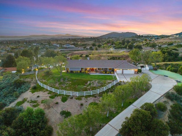 40225 Lucero Drive, Temecula, CA 92592
