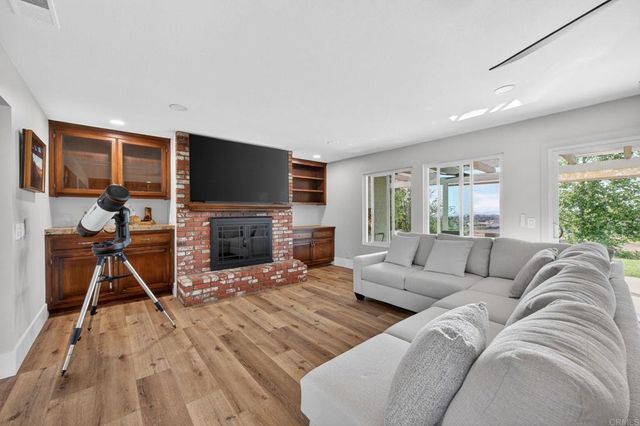 40225 Lucero Drive, Temecula, CA 92592