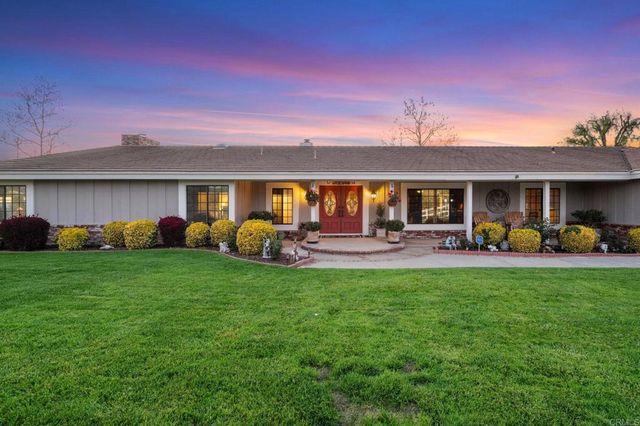 40225 Lucero Drive, Temecula, CA 92592