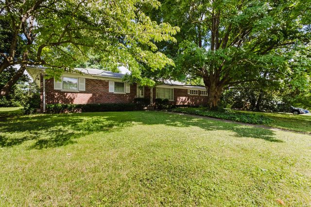 3025 Breckenwood Drive, Lexington, KY 40502