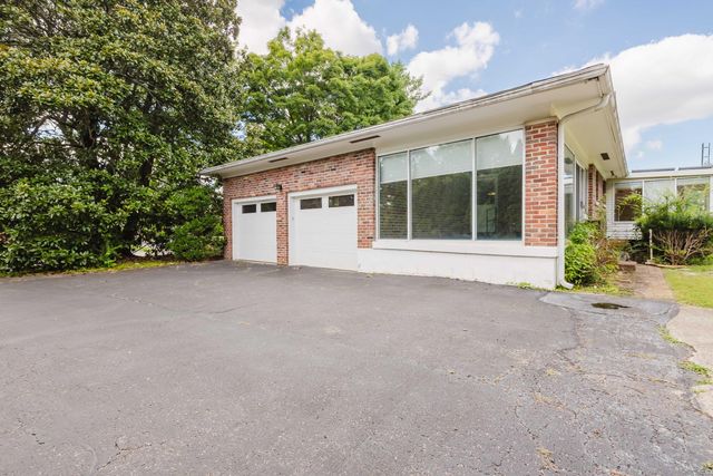 3025 Breckenwood Drive, Lexington, KY 40502