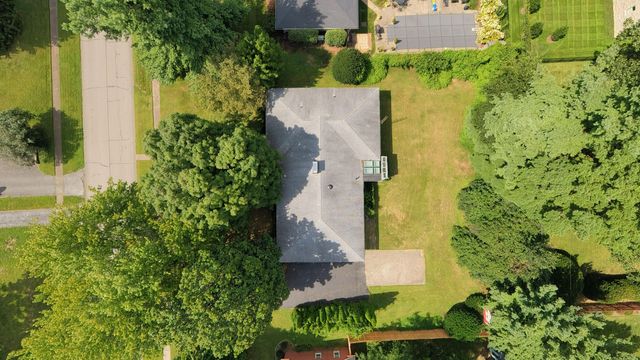 3025 Breckenwood Drive, Lexington, KY 40502