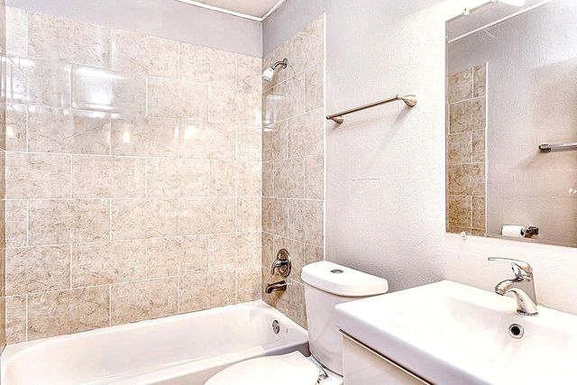 4007 Avenue C 104, Austin, TX 78751