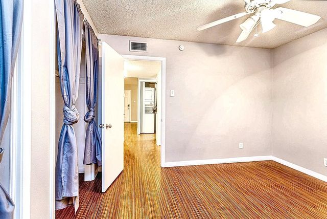 4007 Avenue C 104, Austin, TX 78751