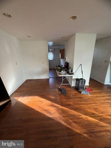 6208 SEAT PLEASANT DR, Capitol Heights, MD 20743