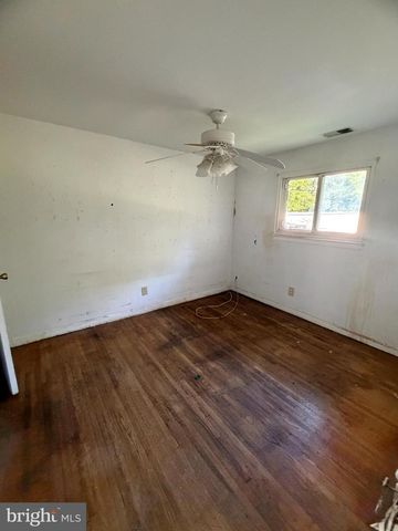 6208 SEAT PLEASANT DR, Capitol Heights, MD 20743