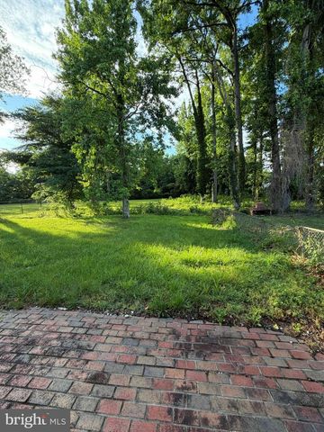 6208 SEAT PLEASANT DR, Capitol Heights, MD 20743