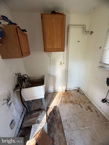 6208 SEAT PLEASANT DR, Capitol Heights, MD 20743