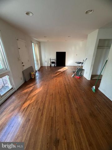 6208 SEAT PLEASANT DR, Capitol Heights, MD 20743