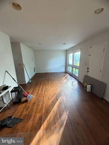 6208 SEAT PLEASANT DR, Capitol Heights, MD 20743