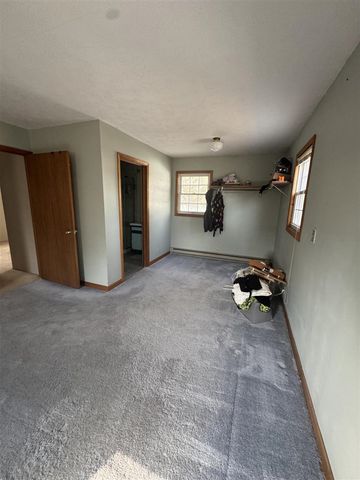 2561 Lake Shore Drive, Niles, MI 49120