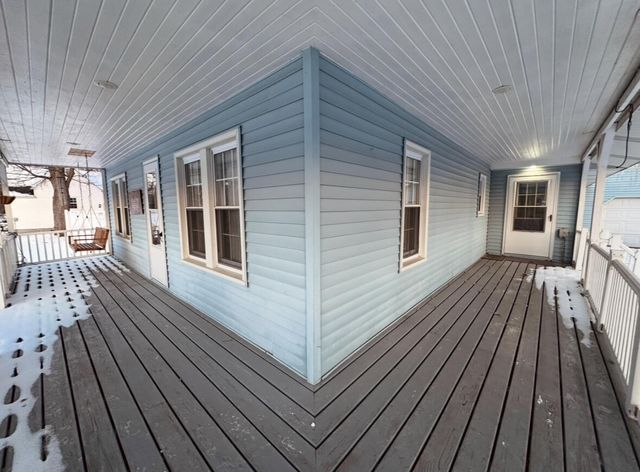 2561 Lake Shore Drive, Niles, MI 49120